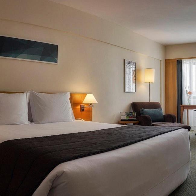 Hotel & Residencia Alphaville バルエリ エクステリア 写真
